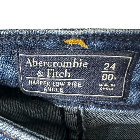 Abercrombie & FITCH distressed size 24 flower jeans skinny ankle length. - Picture 7 of 8